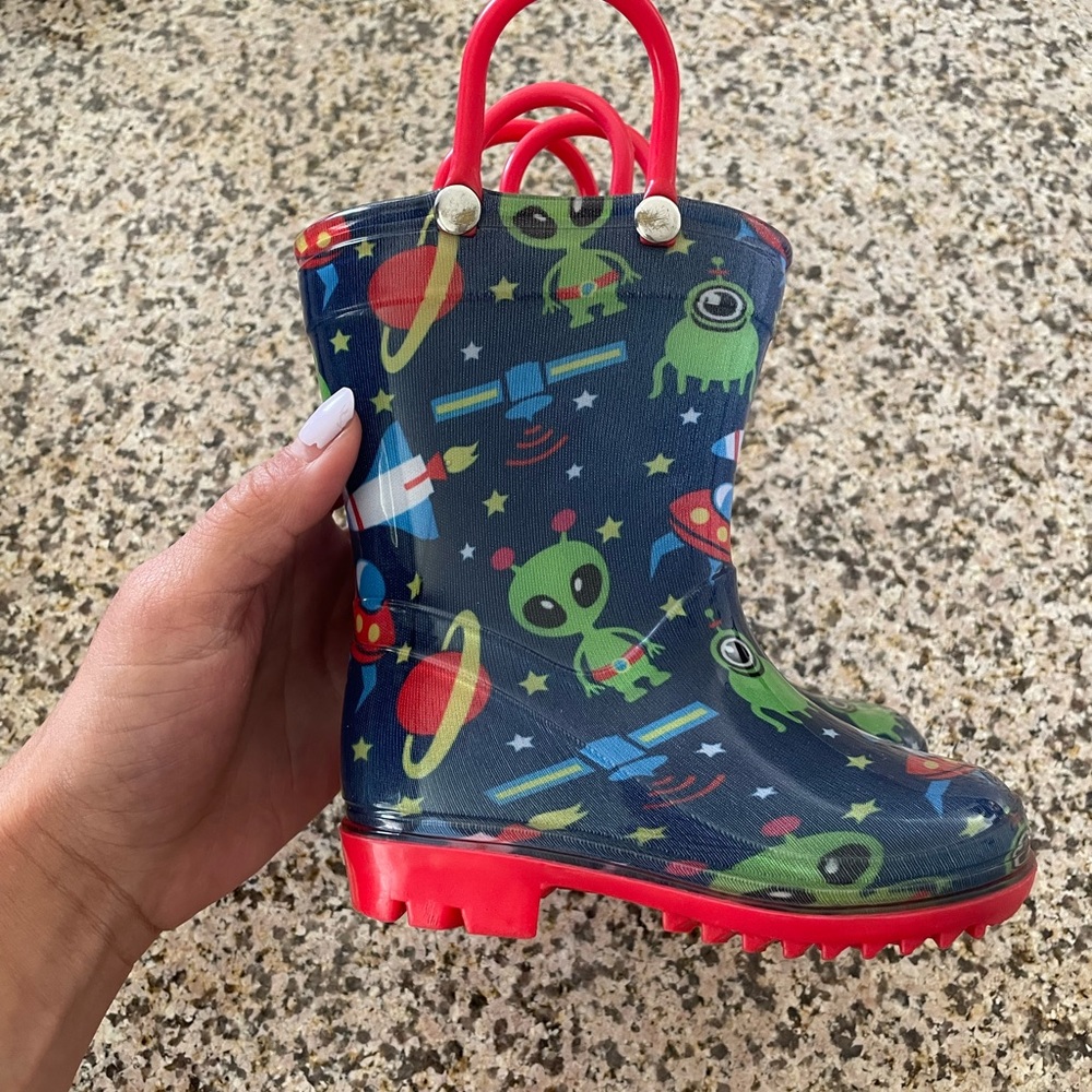 Toddler Rain Boots 🌧️